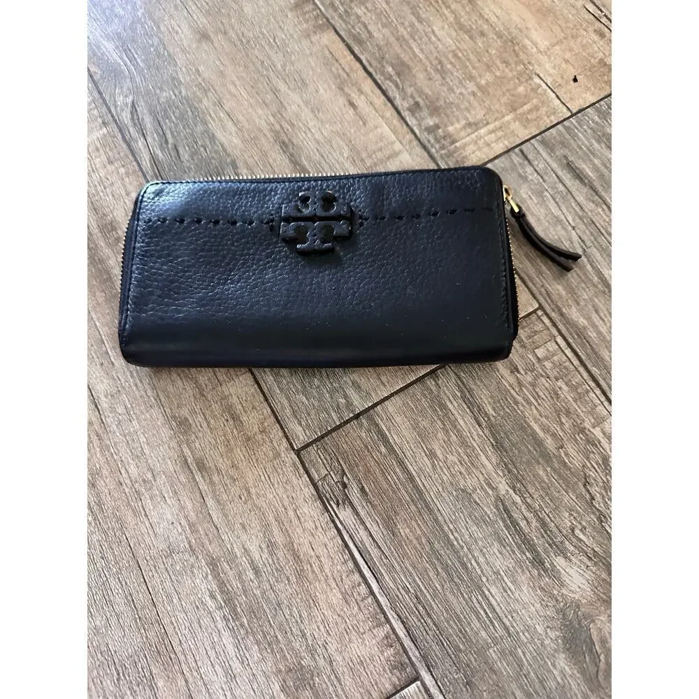 Tory Burch Women's Black Leather McGraw Zip Continental Wallet